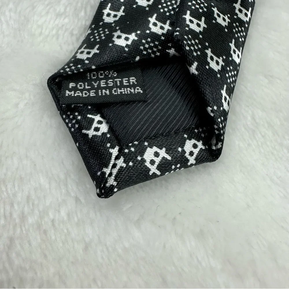 Black Tie Geek Space Invaders black and white‎ polyester narrow tie